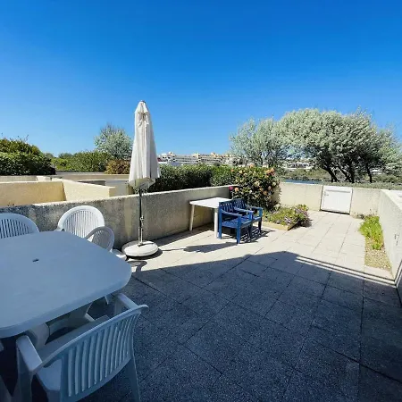 Apartment Jolie A 50m De La Avec Parking Prive A Cap D'agde - Fr-1-723-27